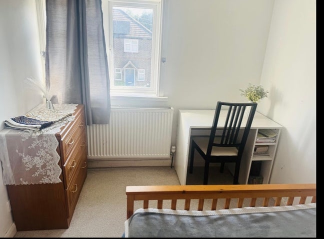 Double room available for professional  Main Photo