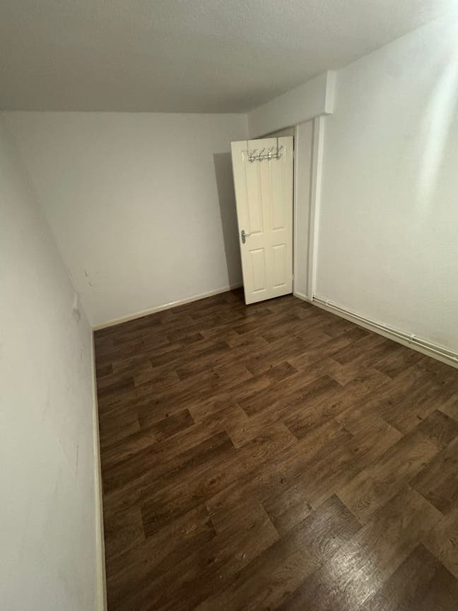  Room Available – Canning Circus Main Photo