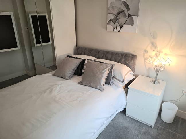 Available Now - Walking Distance to the Sea   Main Photo