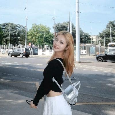 Hi, I am a student about to graduate and am l... Main Photo