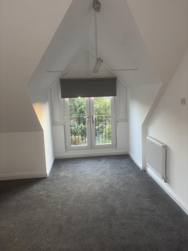 Old street room  Main Photo