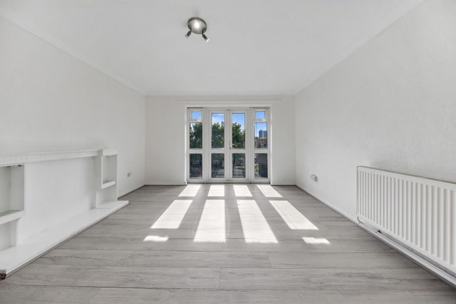 ✨4-Bedrooms in Flat in Stratford E15  Main Photo