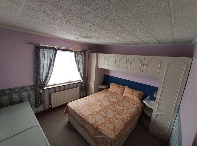 A Double Room for Rent Main Photo