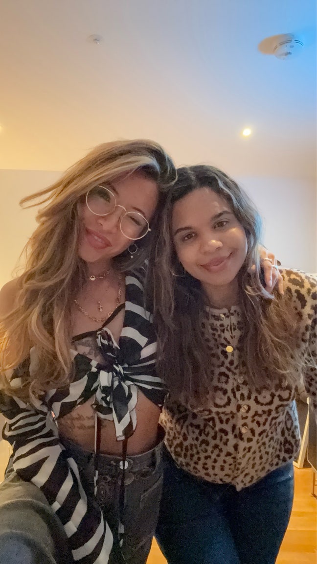 Homeley tidy sociable home  Main Photo