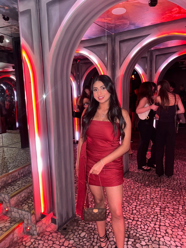 Looking for a double room to move in Jan!  Main Photo