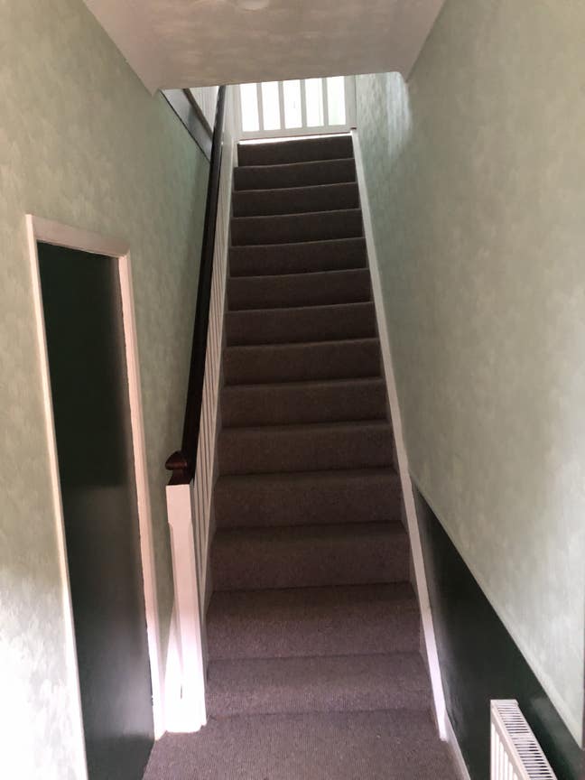 2 bedroom flat in quiet village  Main Photo