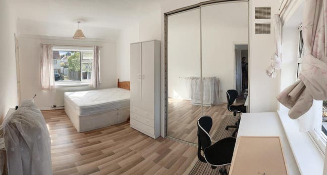 Double room on The Avenues for £530 incl Council T Main Photo