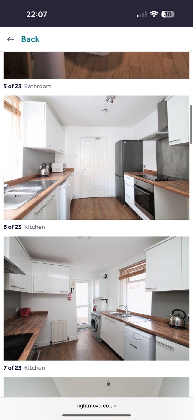 Spare Room in an All Girls House Heaton Main Photo