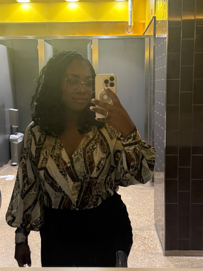 Looking to Buddy up or find a Room Main Photo