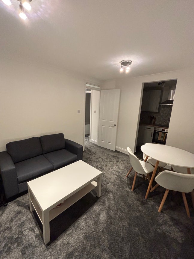 Luxury 1 bed apartment for short term let Main Photo