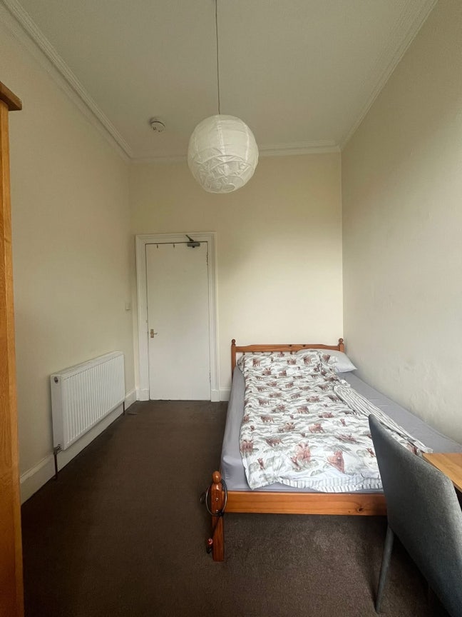 Roommate wanted 5 bed Flat - Newington Main Photo