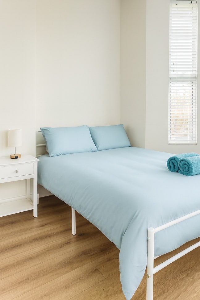  58 Modern furnished studio with bills including  Main Photo