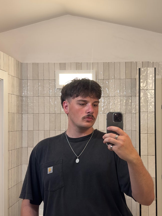 Looking for flatmates/double room in West Midlands Main Photo