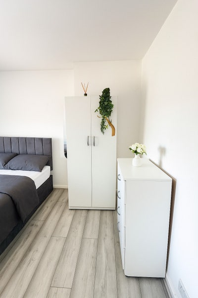 Dartford near town Centre Extra Large Main Photo