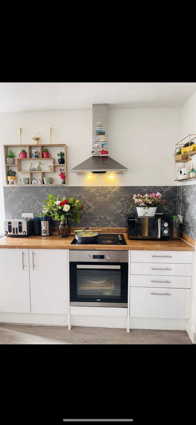 Private  Double Room Available  for Single Female  Main Photo