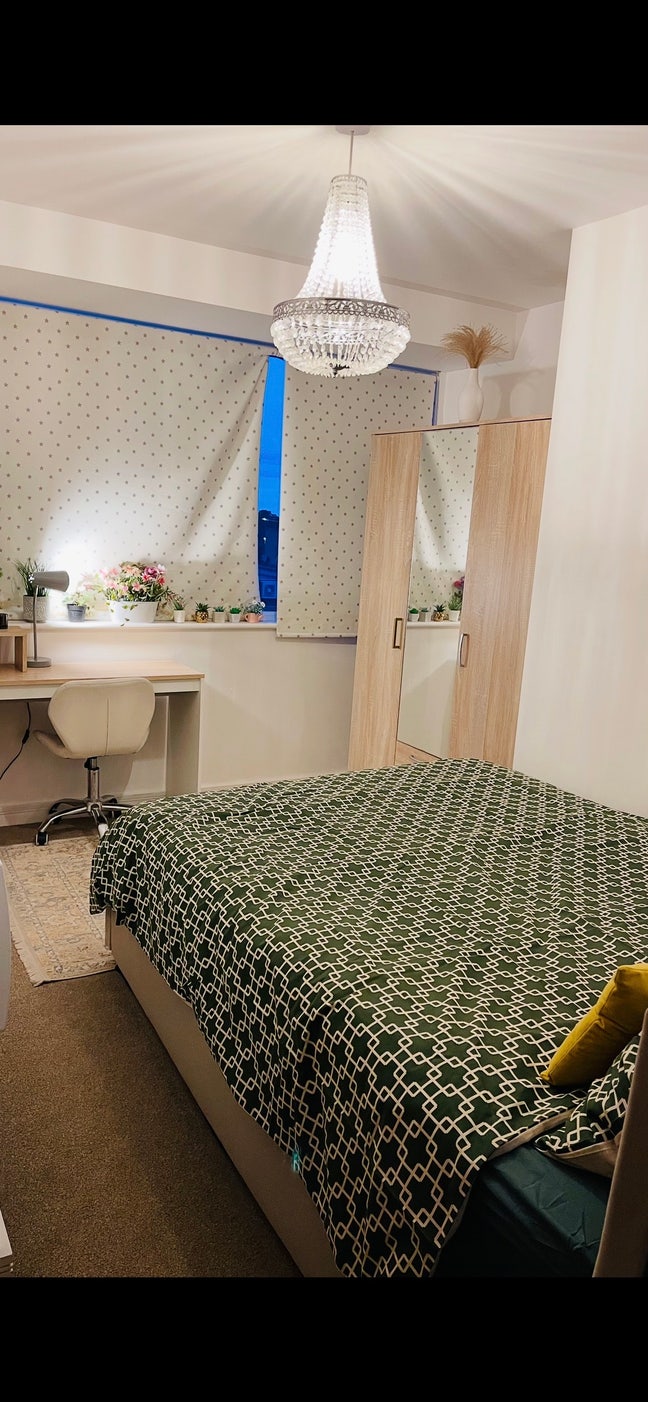 Private  Double Room Available  for Single Female  Main Photo