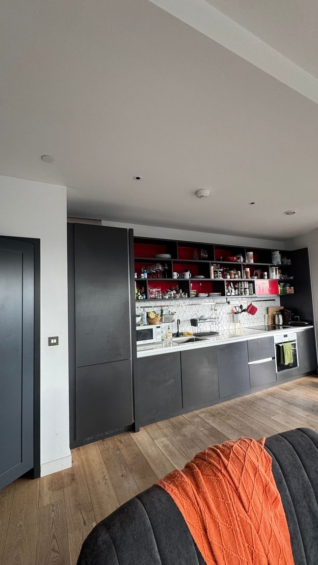 Double room with ensuite + amenities  Main Photo