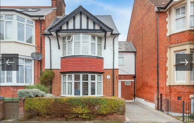 Prime Rental Opportunity: 3-Bedroom House WD17 Main Photo