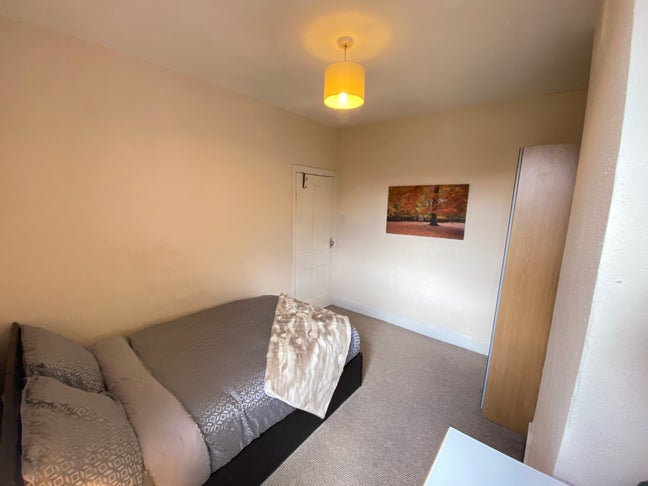 Cozy double room in SW  Main Photo