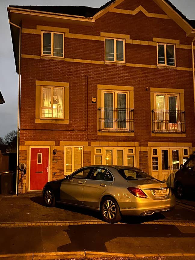 Modern Rooms, Fibre Internet, TV, Garden, Parking  Main Photo