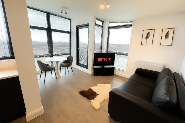 All bills included Penthouse to share Main Photo