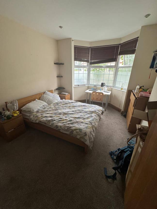 Double room Guildford (near train station) Main Photo