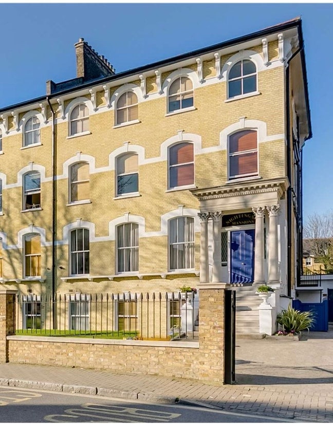 Lovely furnished flat on Nightingale Lane  Main Photo