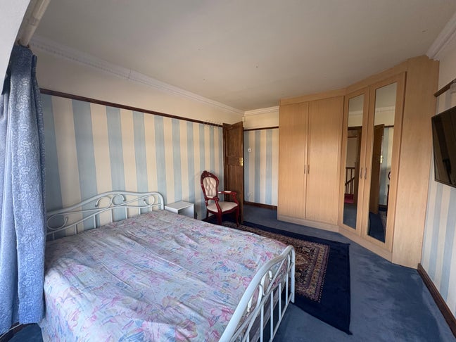 Two double rooms available in Goodmayes IG3  Main Photo