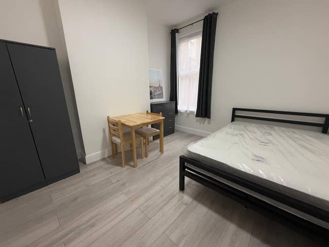 Double Room/All Bills Included/No Deposit Main Photo