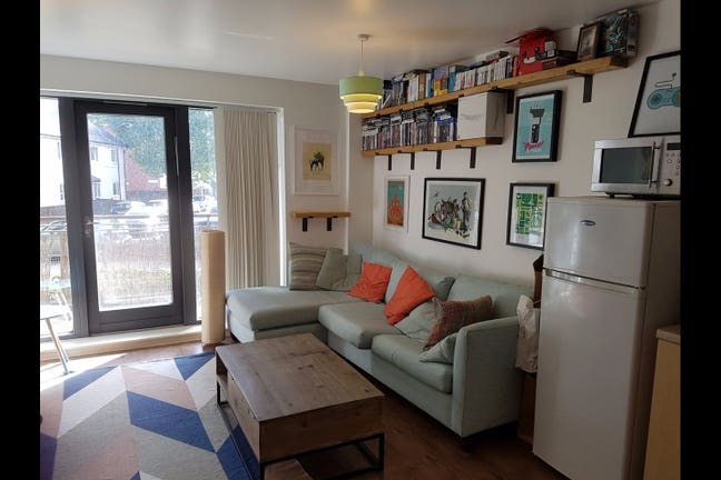 Hackney/Clapton - Quiet Modern 1 Bed Flat - E5 Main Photo