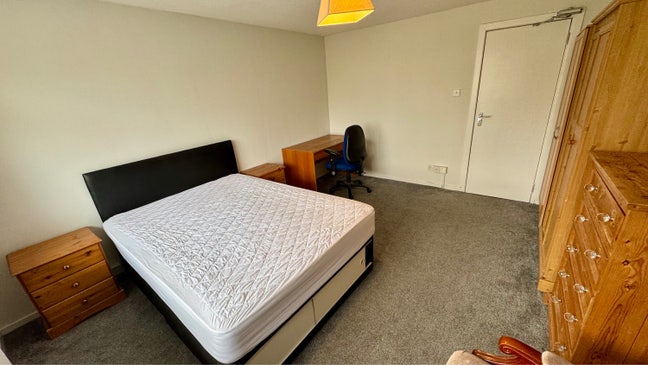 Double Room - MK14 Main Photo