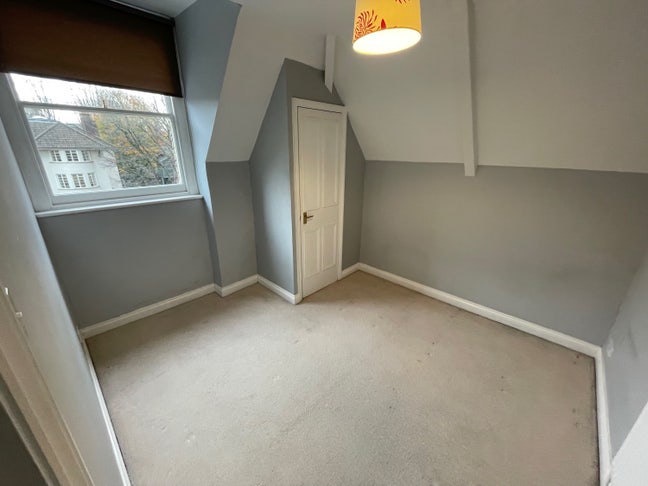 Room available in a 2 bedroom flat - BS8 Main Photo