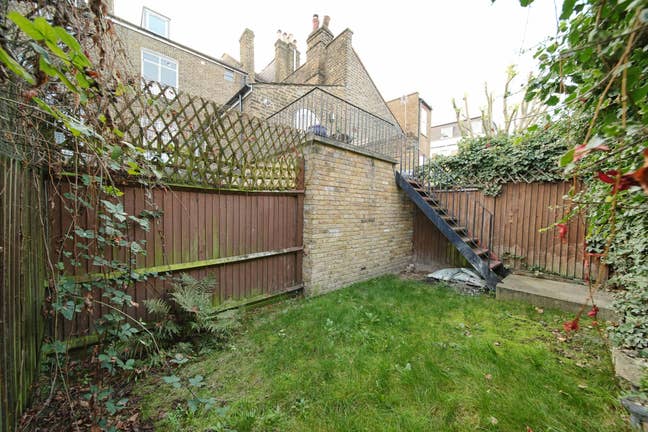 Double Room with Private Terrace and Garden Main Photo