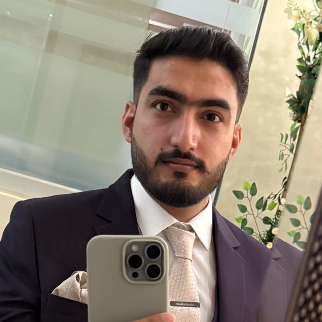 Couple seeks double room Main Photo