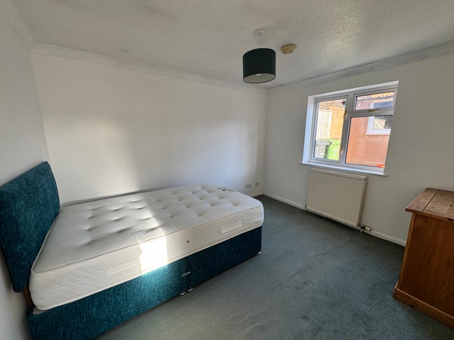 Double Rooms for rent - close to city/RD&E Main Photo