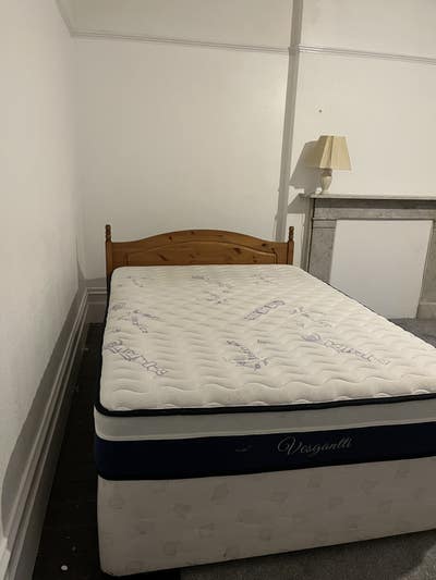 Large Double room , part furnished , Muswell Hill Main Photo