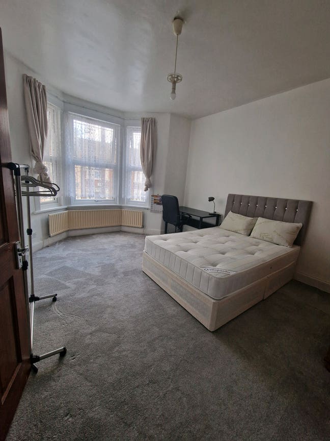 Double bedroom near Central Park Main Photo