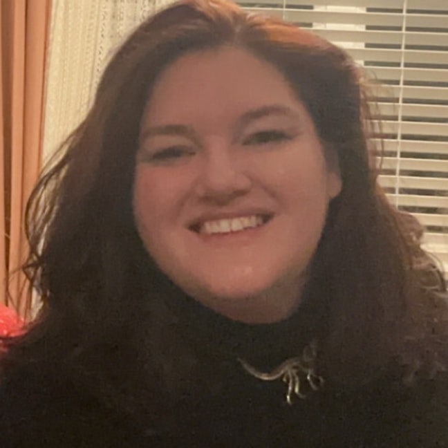 Mature Masters Student w/ 2 little Dogs Main Photo