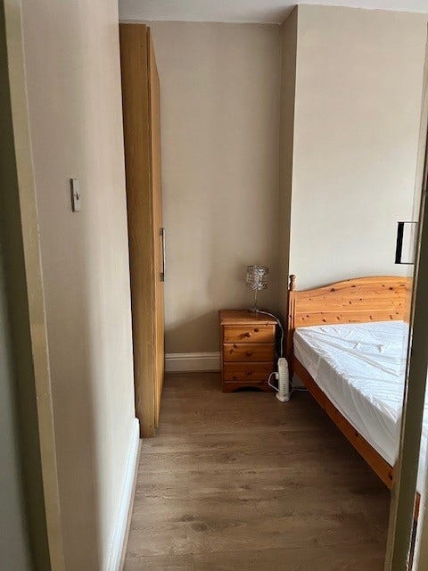 Large Double room to rent Main Photo