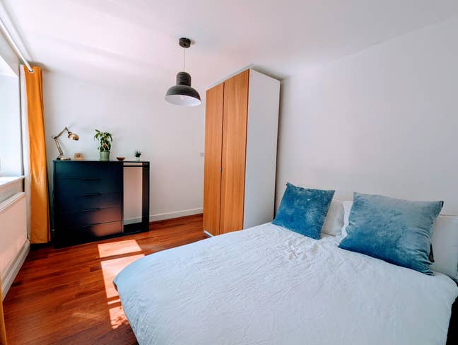 Double room | Seven Sisters | Flat with garden Main Photo