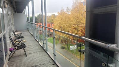 1 Bedroom apt - Own bathroom + balcony Main Photo