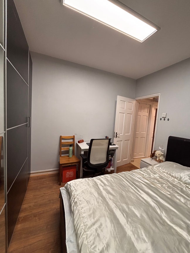 Winter Sublet | White City (W12) ❄️ Main Photo