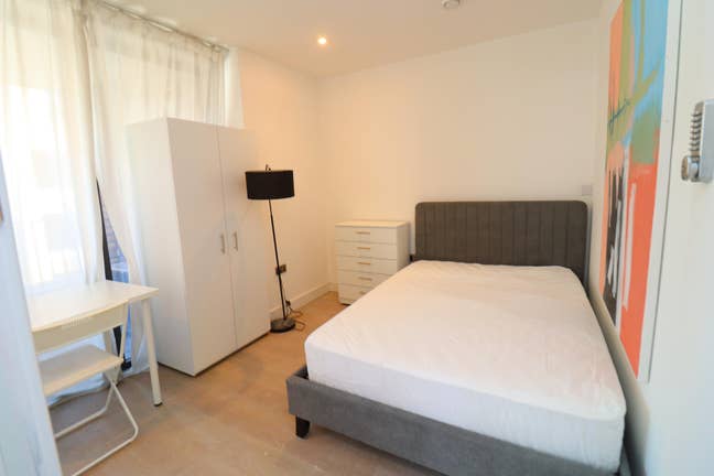 Gym, Cinema, Consierge: Shoreditch new build Main Photo