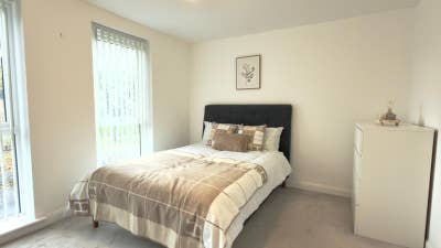 ✨ Bright Modern Double Room in a 4-Bed House Share Main Photo