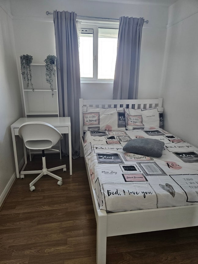 Single Bedroom Main Photo