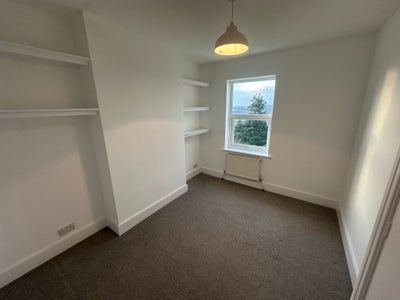 Double room for rent in spacious household  Main Photo
