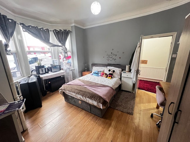 🛏️Double Room to Let in - Willesden Green  Main Photo