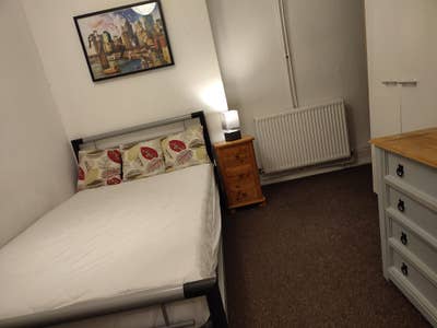 Attractive Double Rooms available for rent. Main Photo