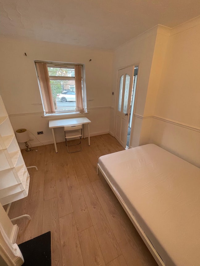 Low Deposit Option! West Broms Finest! Cpls Welcom Main Photo