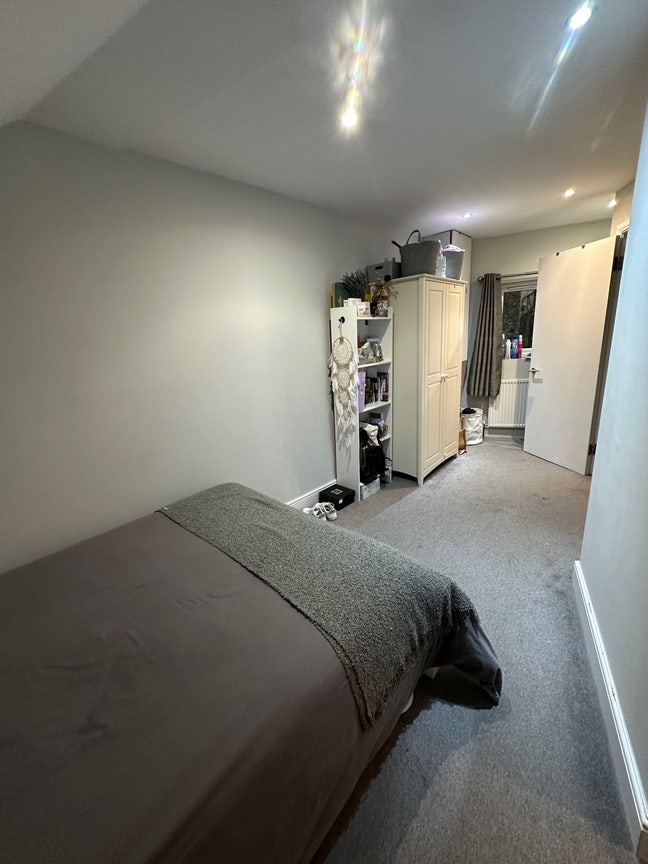 Big Double room in East Putney Main Photo